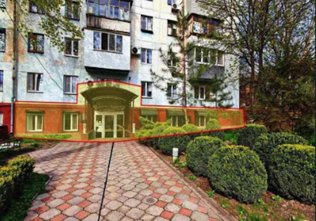 В Запорожье продают известный отель в центре города || - фото с сайта olx.ua