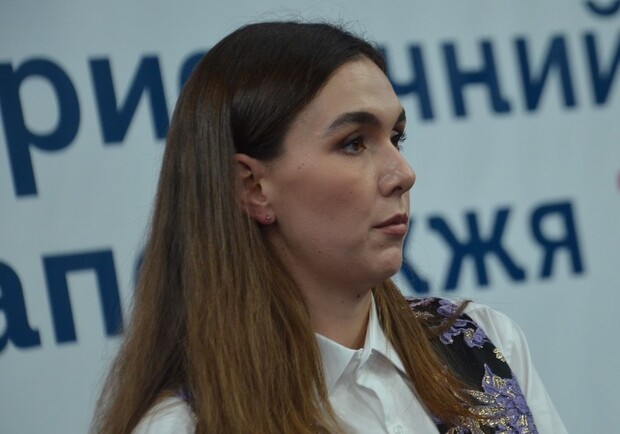 Запорожская чиновница высмеяла местных, возмутившихся из-за граффити на памятниках архитектуры. || Фото: zv.zp.ua