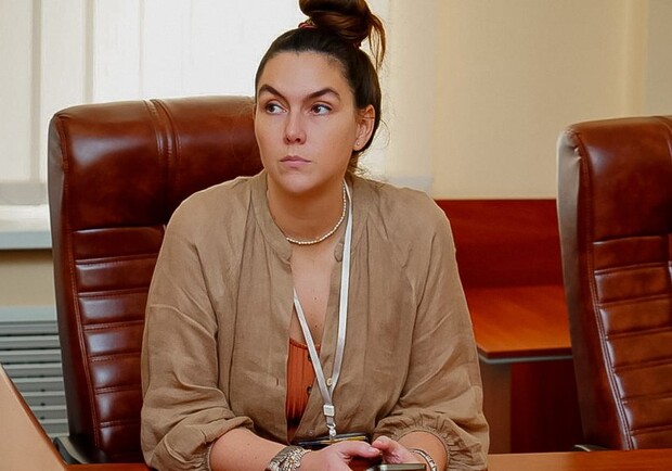 В Запоріжжі депутати провалили голосування щодо звільнення голови департаменту культури Сімонової. || Фото: instagram.com/ekaterinasimonova.official