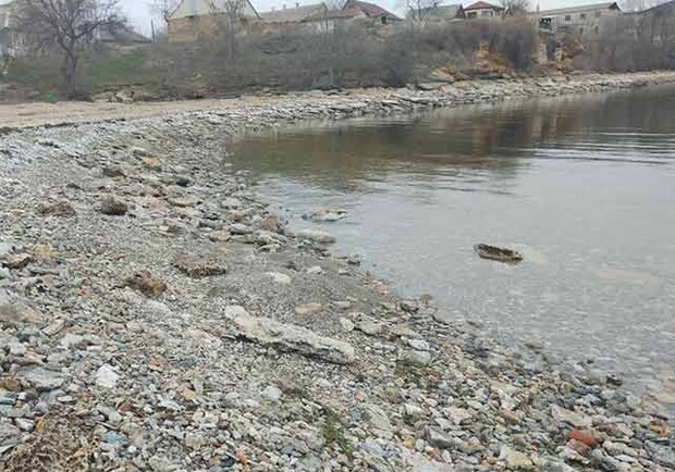 На нижнем бьефе Каховского водохранилища снижается уровень воды. || Фото: https://nikvesti.com