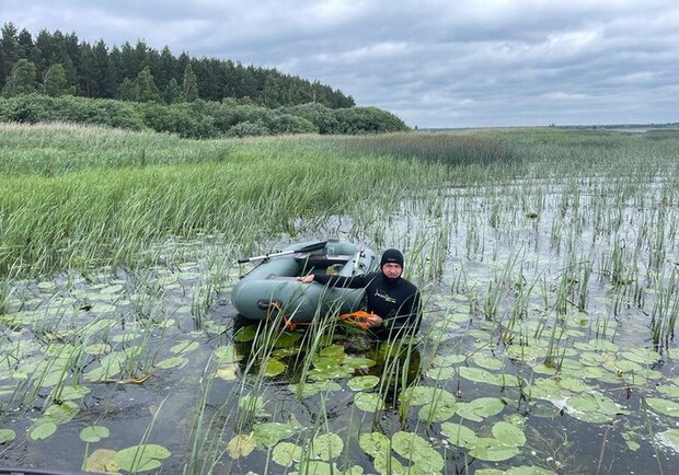 Мешканець Львівщини втопився під час риболовлі на Хрінницькому водосховищі. || Фото: facebook.com/dsns.rivne. 
