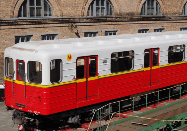 Метро Киева получило вторую партию вагонов из Варшавы. || Фото: kyivcity.gov.ua