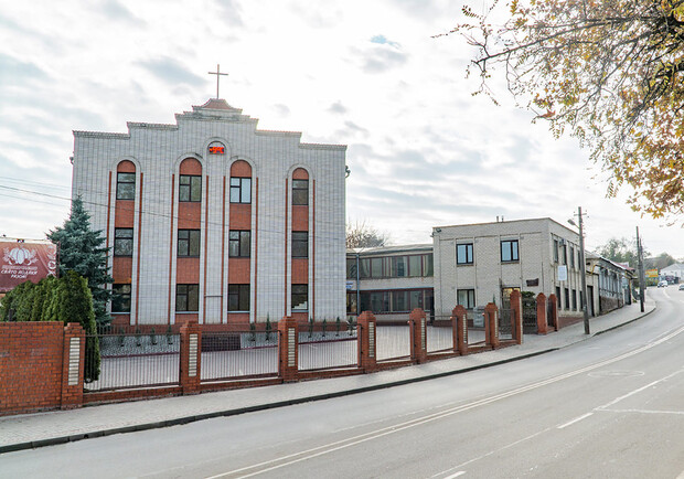 У Мелітополі російські військові зайняли чергове приміщення церкви. || Фото: gracemelitopol.org
