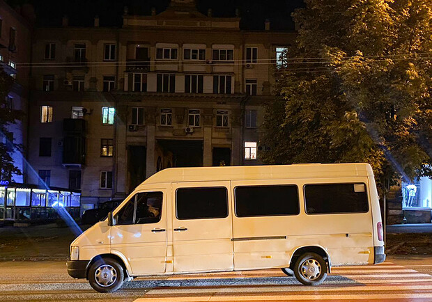 У Запоріжжі на проспекті Соборному маршрутка збила жінку -|| фото: zp.npu.gov.ua