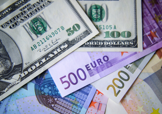 Курс валют в Украине 7 сентября 2023 года: сколько стоит доллар и евро || - фото: Alan Schein, gettyimages.com