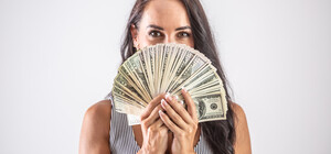 В Украине хотят отменить фиксированный курс доллара