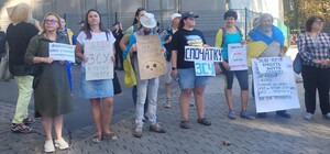 Одесситы снова вышли на пикет против неуместных во время войны тендеров
