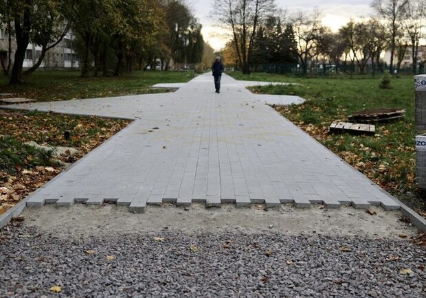 У Львові автовокзал і онколікарню з’єднають тротуаром || Фото: city-adm.lviv.ua