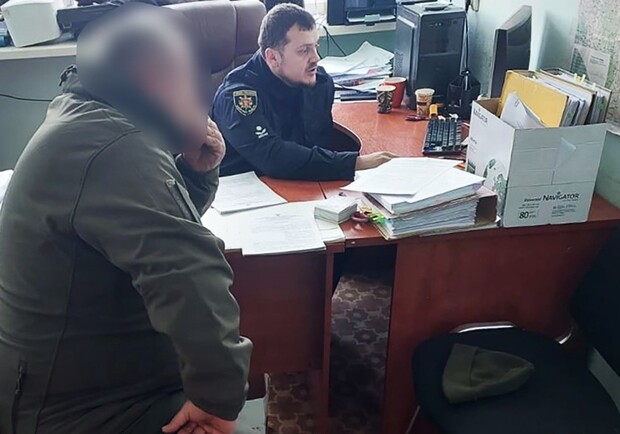 Вместо реконструкции дорог: в Запорожье чиновники разворовали 610 тысяч гривен. || Фото: zp.npu.gov.ua