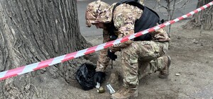 В центре Одессы мужчина продал корпус гранаты с запалом