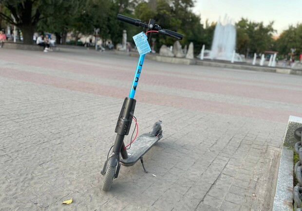 В Запорожье заработал прокат электросамокатов: цены 2024 года. Фото: zp.vgorode.ua