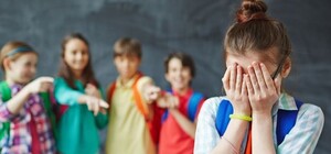 Столкнули с крыши: в Новомосковске подростки травили ровесницу