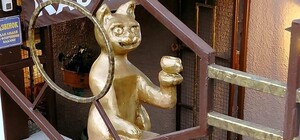 В Одессе появилась еще одна скульптура котика