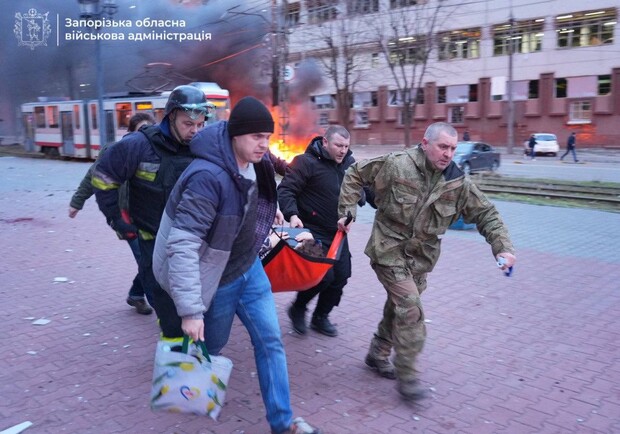 У Запоріжжі постраждалим від обстрілів дадуть грошову допомогу: як отримати - фото: t.me/zaporizhzhiacitycouncil
