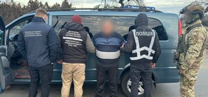 Изготовлял фальшивые паспорта для уклонистов: в Одесской области задержали иностранца