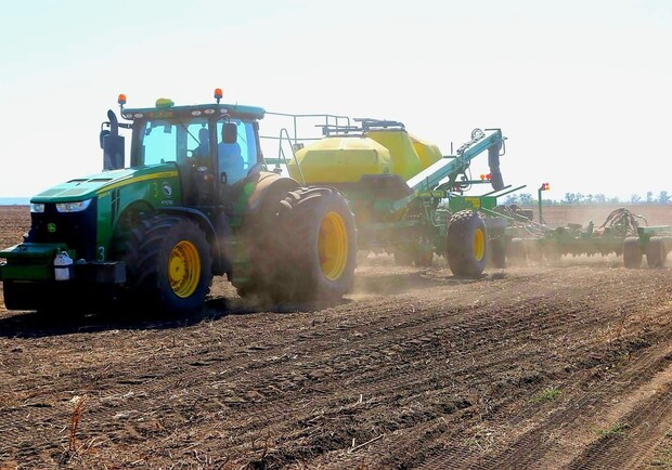 Аграрії Дніпропетровської області планують посів ранніх зернових і технічних культур || фото: Євген Ситниченко