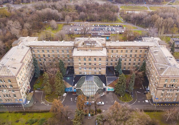 В Запорожье откроют три новых медицинских центра, но закроют больницы. || Иллюстративное фото: 5clinic.zp.ua