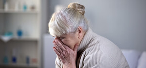 В Одессе избили 72-летнюю мать погибшего военнослужащего