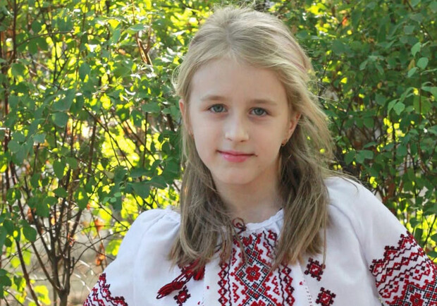 У 8-летней девочки в Запорожье произошел инсульт: нужна помощь. || Фото: instagram.com/kurilenko_nastasya/