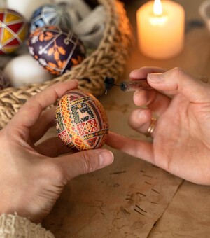 Сколько пасхальных яйц красить на Пасху: традиции, символика и народные приметы