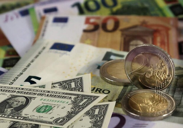 валют в Украине 19 апреля 2025 года: сколько стоит доллар и евро. Фото: pixabay.com