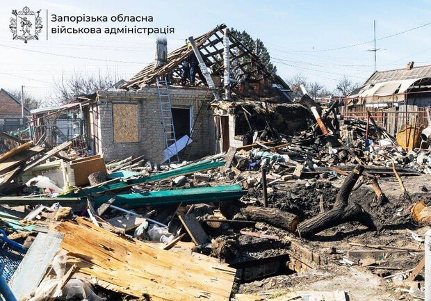 Атака КАБами по Запорізькій області: одна людина загинула, люди під завалами, 600 будинків без світла - || фото: t.me/ivan_fedorov_zp