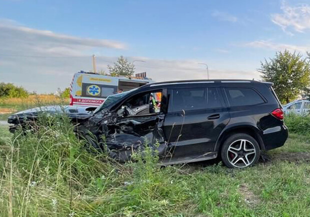 В ДТП на трасі Львів-Івано-Франківськ-Мукачево постраждали двоє людей