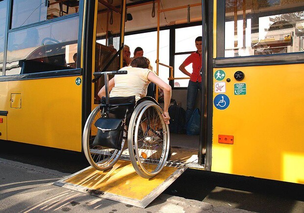 В Одесі опублікували графік руху спеціальних автобусів для перевезення осіб з інвалідністю на вересень