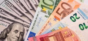 Курс валют в Україні 30 серпня 2025 року: скільки коштує долар та євро