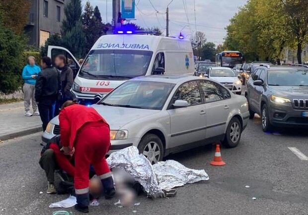 У Львові внаслідок ДТП загинула жінка
