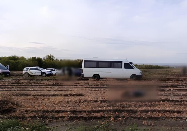 В Одеському районі сталася смертельна ДТП у полі: загинула жінка