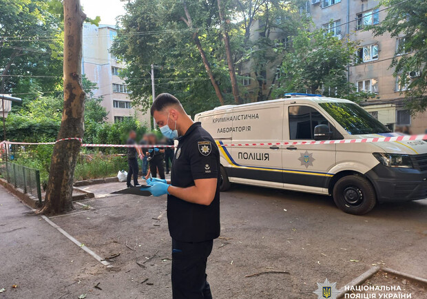 Помстився за образу: в Одесі судитимуть 57-річного чоловіка за ножові поранення сусіда