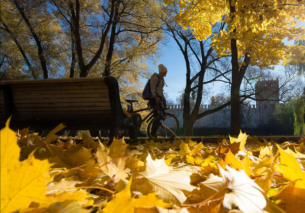 Весняне тепло в листопаді: яка погода буде в Одесі цими вихідними