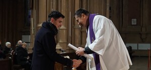 Митець з Одещини отримав буллу Папи Римського за картину 