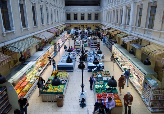 Часть супермаркетов в Киеве и области вынуждена приостановить работу: какие именно и почему