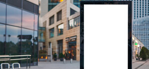 В Киеве 20% цифровых билбордов начали отслеживать телефоны прохожих: что это значит для горожан