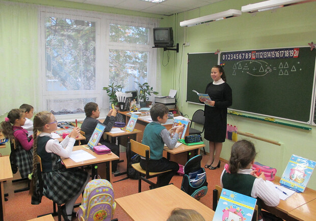 Російська під час онлайн-уроку в школі англійської в Одесі: батьки заявили про скандал