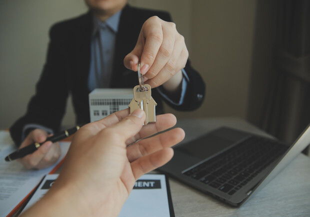 Передача порожніх квартир для ВПО: чи законно це без згоди власника