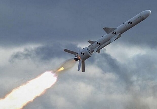 У Дрогобичі на вулиці знайшли шматок російської ракети Х-101