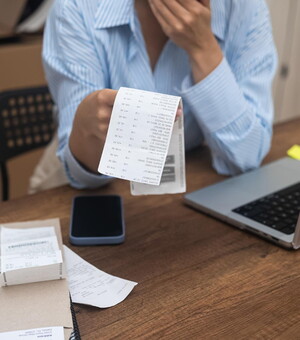 Потеряли чек: обязан ли продавец принять бракованный товар и что делать покупателю