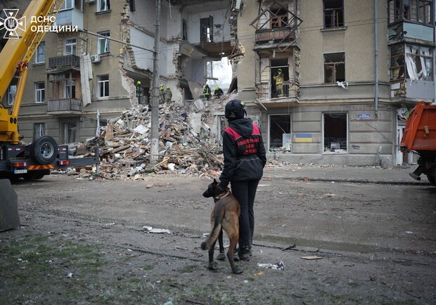 В Одесі вводять трудову повинність: мешканців залучатимуть до розбору завалів і будівництва укриттів