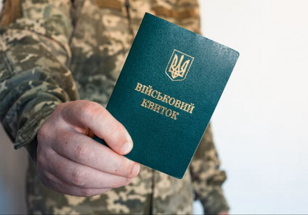 В Одесі скоєно напад на автомобіль ТЦК: невідомі застосували газ, є втікачі