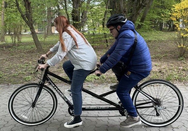 У Стрийському парку буде прокат велотандемів для людей із порушенням зору