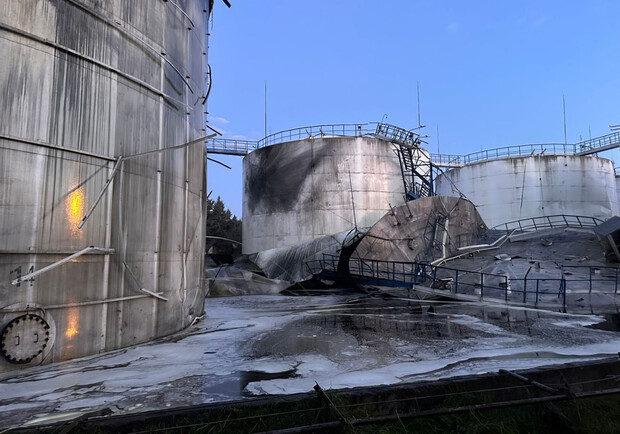 У Чорноморську після російської атаки зупинився олійний завод світового агрогіганта ADM