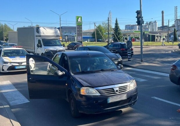 У Львові внаслідок наїзду автомобіля травмувалася жінка