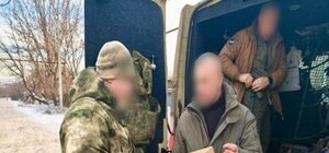 Снабжал россиян дронами и оборудованием: чиновнику одной из республик РФ сообщили о подозрении