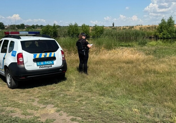 На Одещині в зашморгу виявили неповнолітню дівчину