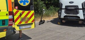Под Харьковом две девочки на электросамокате попали под грузовик
