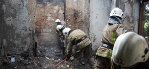 Очередная ночная атака на Одесчину: вражеские дроны попали в дома и газопровод, погибла женщина