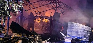 Пылали дома и автомобили — в Одесской области спасатели тушили масштабные пожары после вражеских ударов